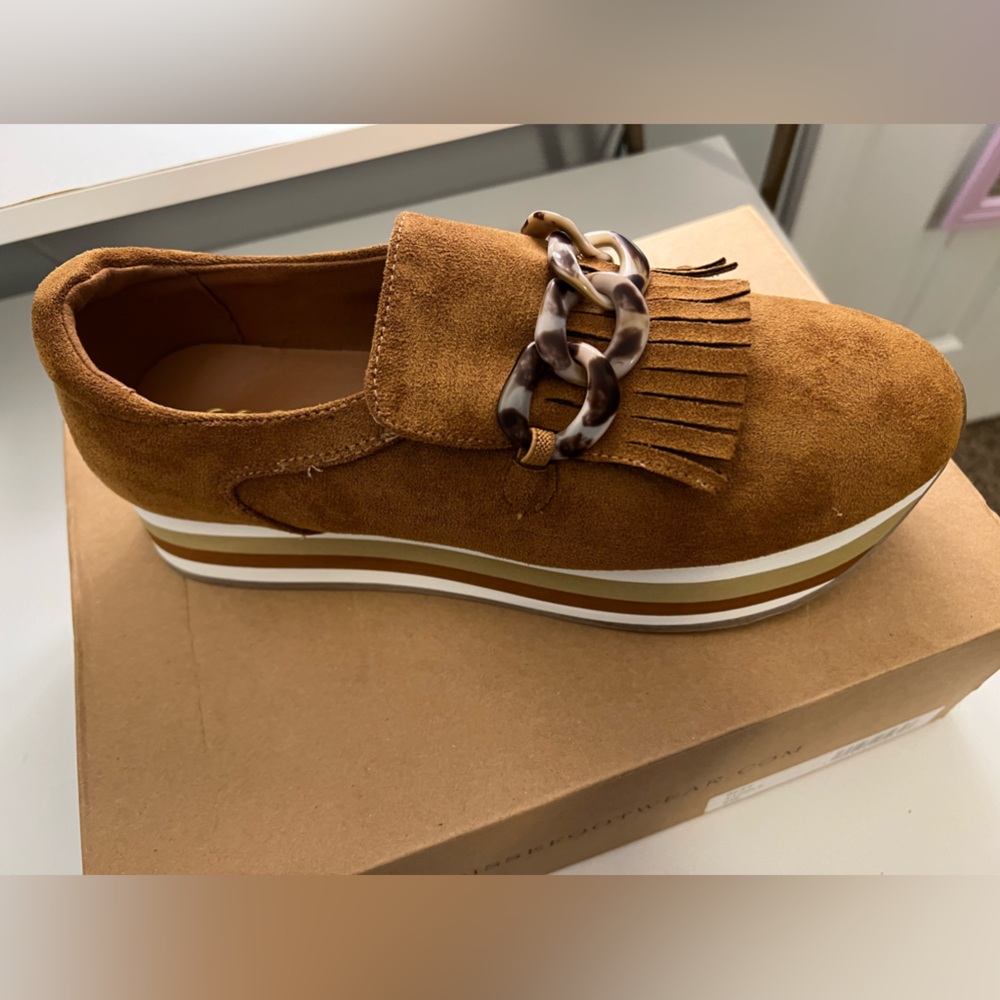 Women’s Loafer Sneakers!